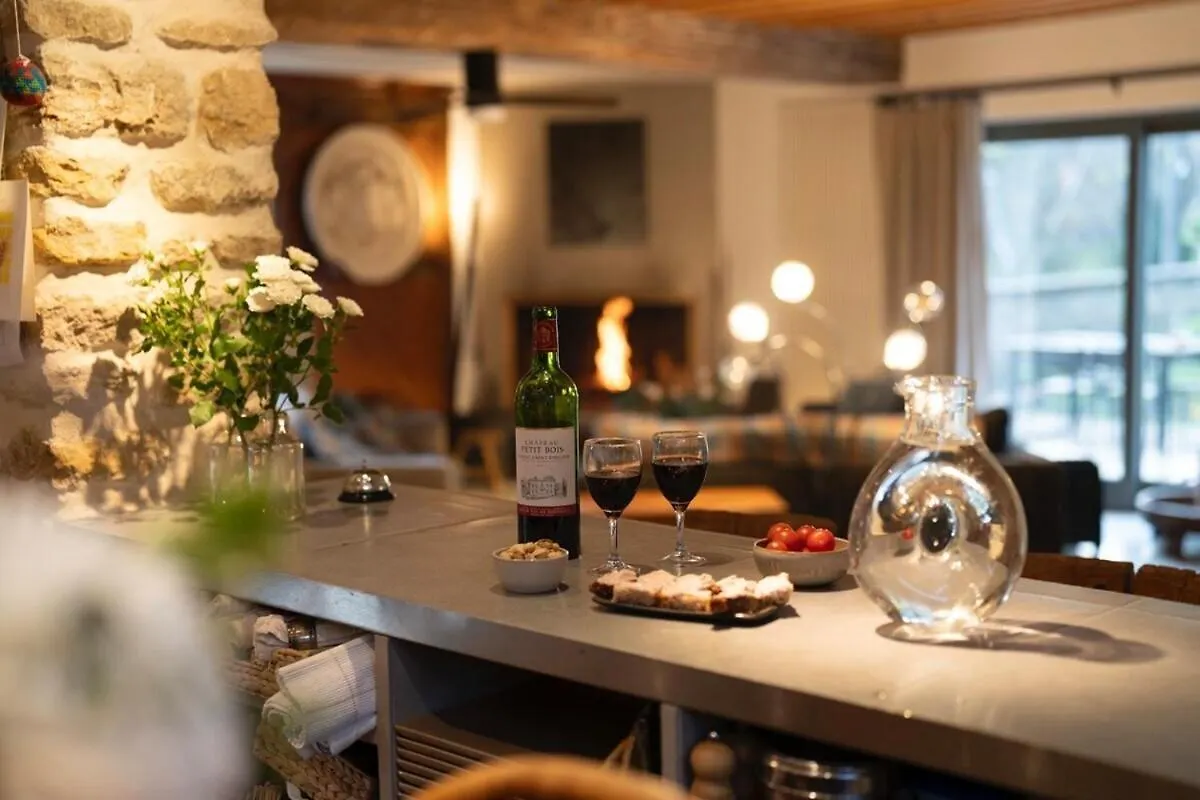 Bed and Breakfast La Rose Du Petit Bois Saint-Didier-au-Mont-d'Or 0*,